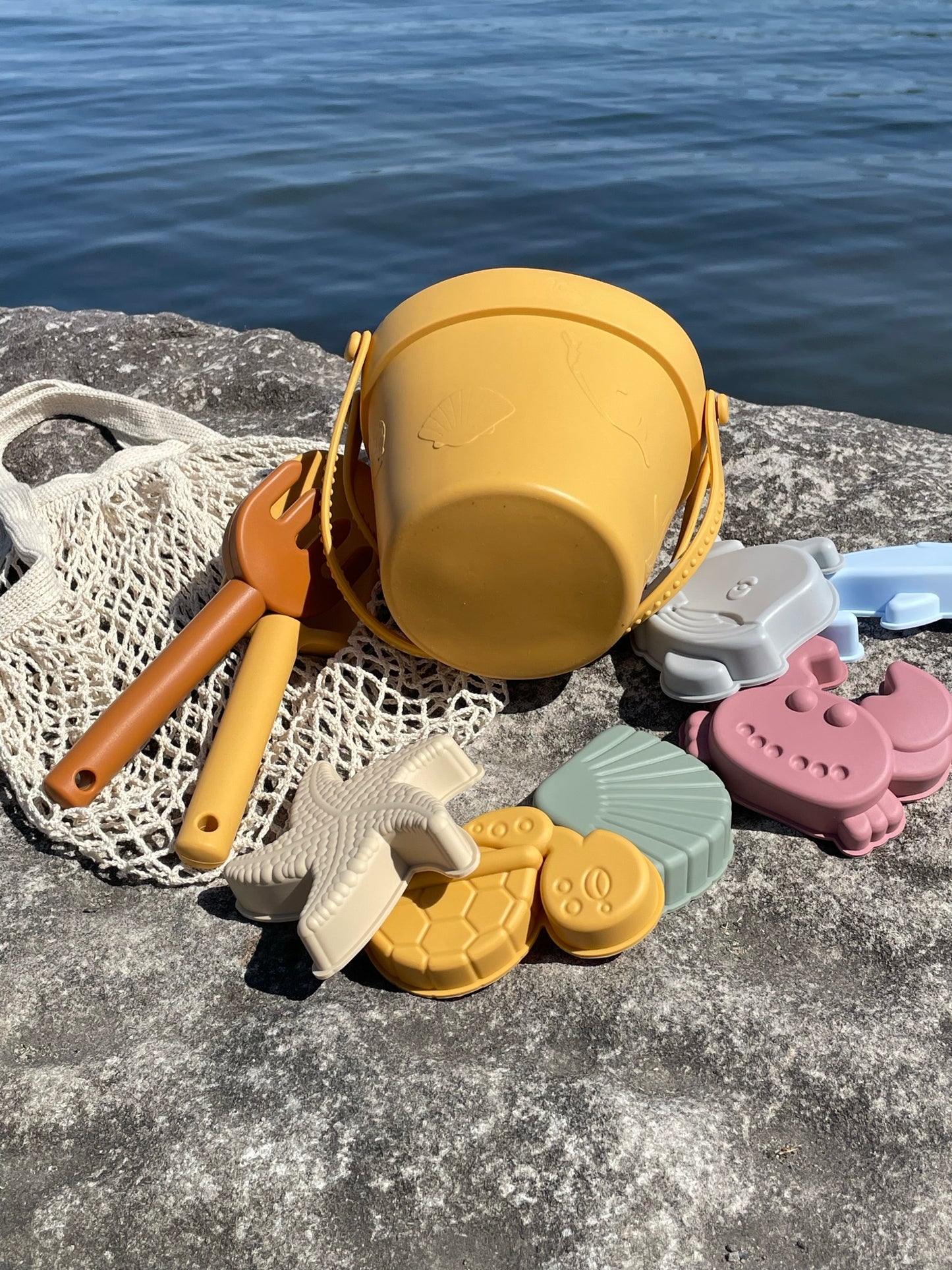 Beach Bucket & Sand Moulding Set