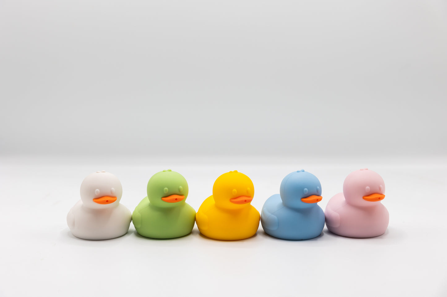 Squeeze and Squirt Duck Bath Toys 5pk