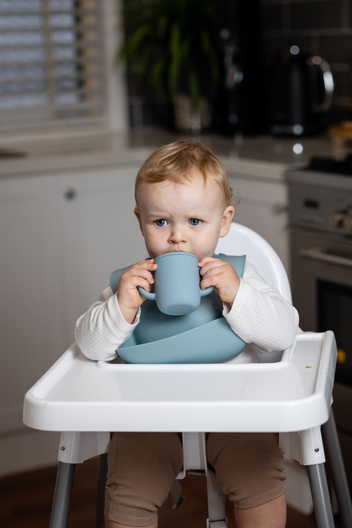Spout Cup + Handles