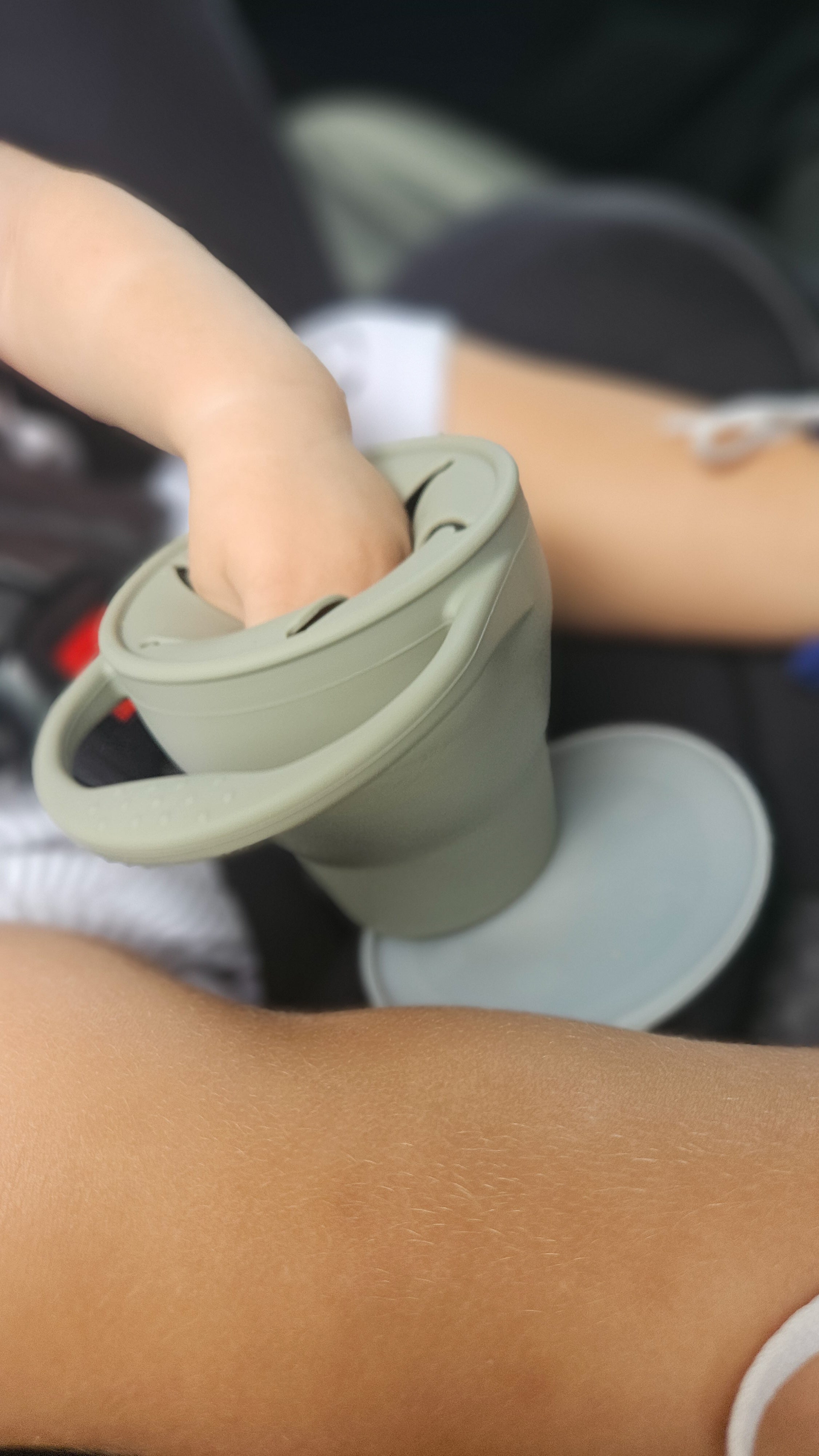 Silicone Snack Pod_Self feeding_travel snacks